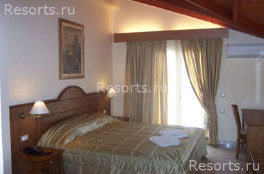Planos Beach Hotel 8